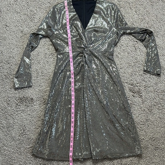 Elie Tahari Sequin Twist Cocktail Dress - Picture 13 of 13
